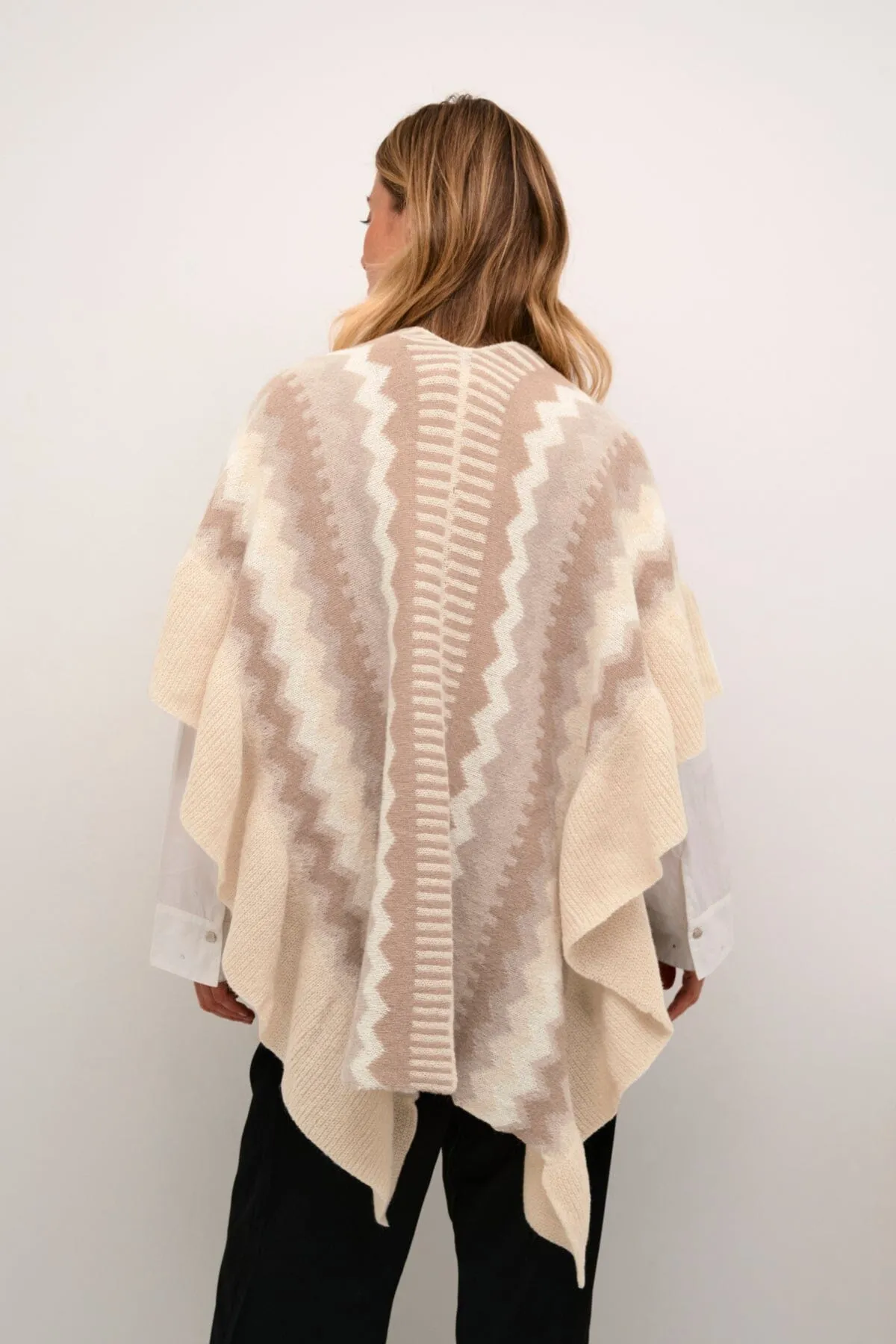 MULTI BEIGE KNIT SCARF CAPE