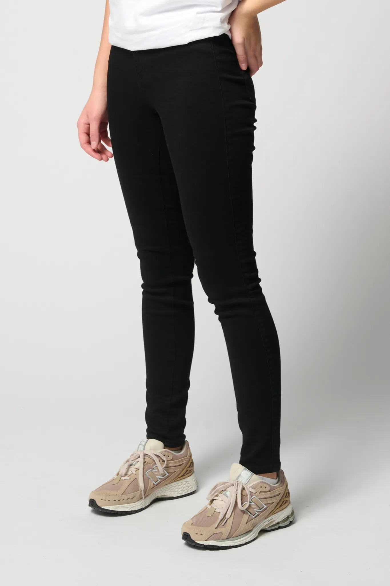 Performance Skinny Jeans - Black Denim